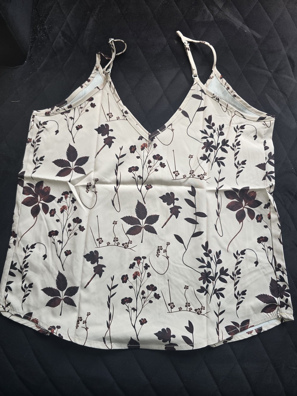 SHEIN Cream Floral V-Neck Spaghetti Strap Cami